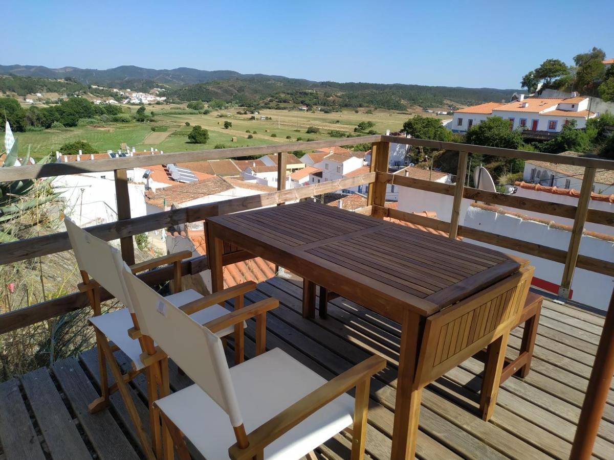 Villa Casa Pe Do Castelo à Aljezur Extérieur photo